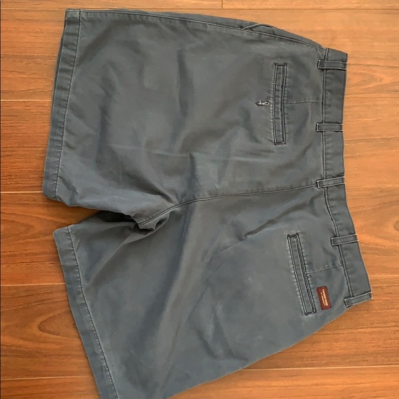 Men’s black Timber Creek shorts - Picture 2 of 4